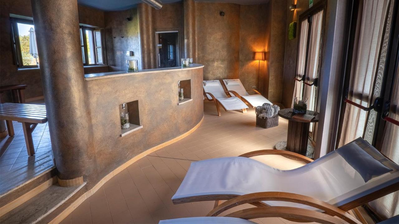 Relais Bella Rosina Pool&Spa La Cassa Esterno foto