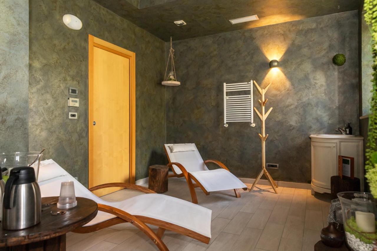 Relais Bella Rosina Pool&Spa La Cassa Esterno foto