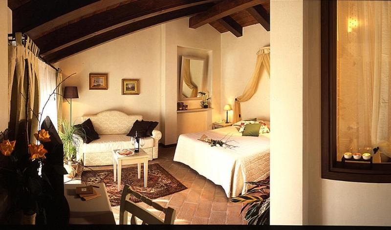 Relais Bella Rosina Pool&Spa La Cassa Esterno foto
