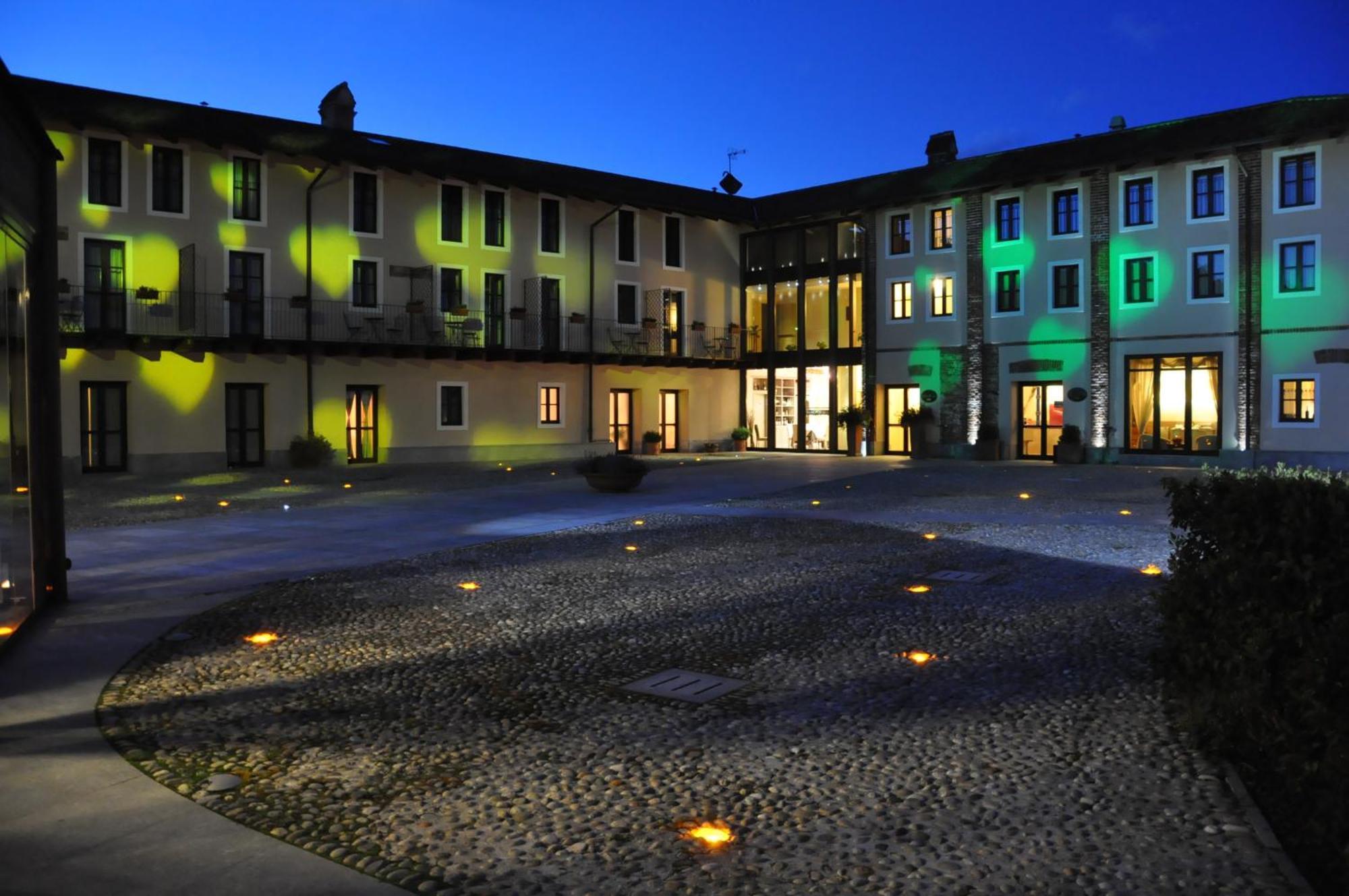 Relais Bella Rosina Pool&Spa La Cassa Esterno foto